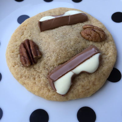 Cookie au Nutella, Kinder Maxi et noix de pécan 